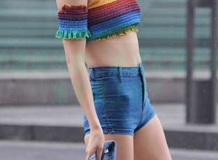 魔镜街拍图册档案：谁说长腿小姐姐的美是平面上的？