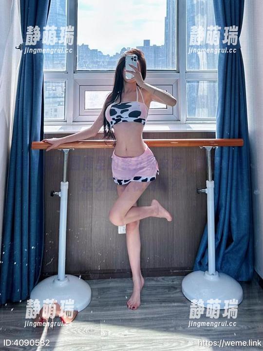 微密圈 - 图库里的黎允熙女友，能不能别这么吸引视线呀？